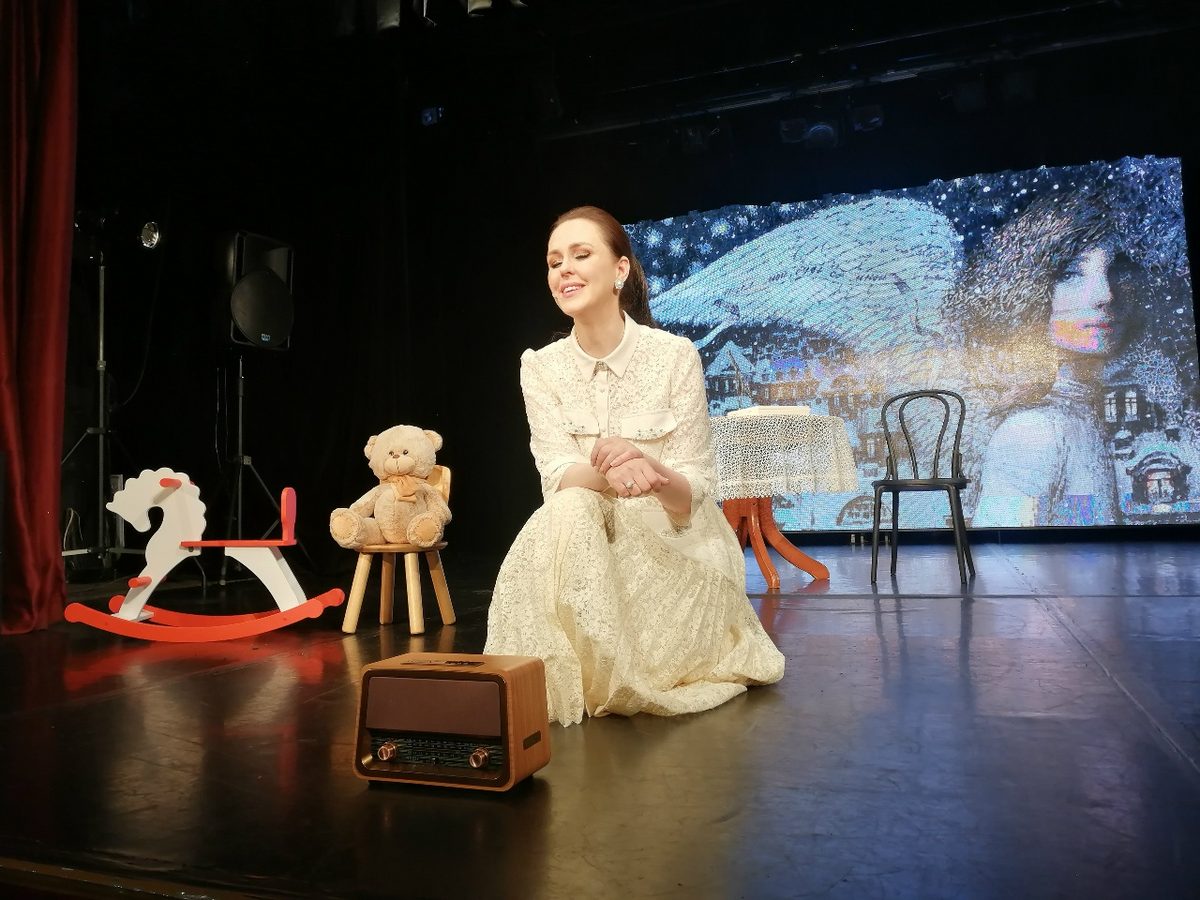Сцена перед началом — спектакль «Валентина Толкунова. Я не могу иначе…»